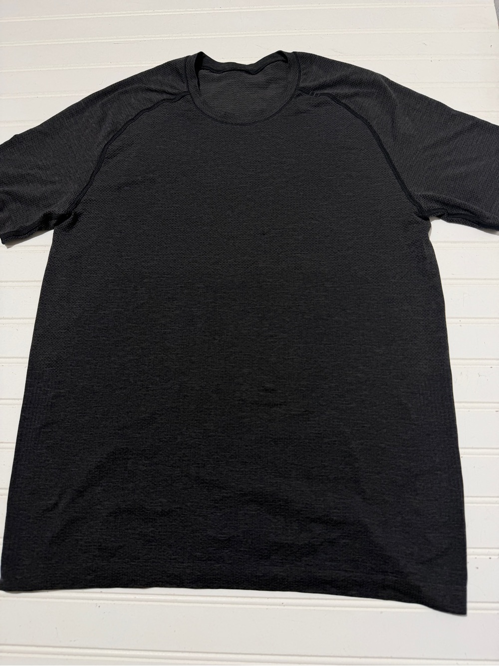 Lululemon Metal Vent Tech Anti-Stink Workout Tee - Still Your Mind - Size Medium